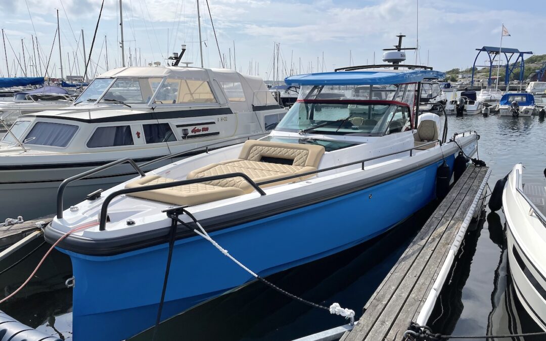 Axopar 37 Sun-Top AC