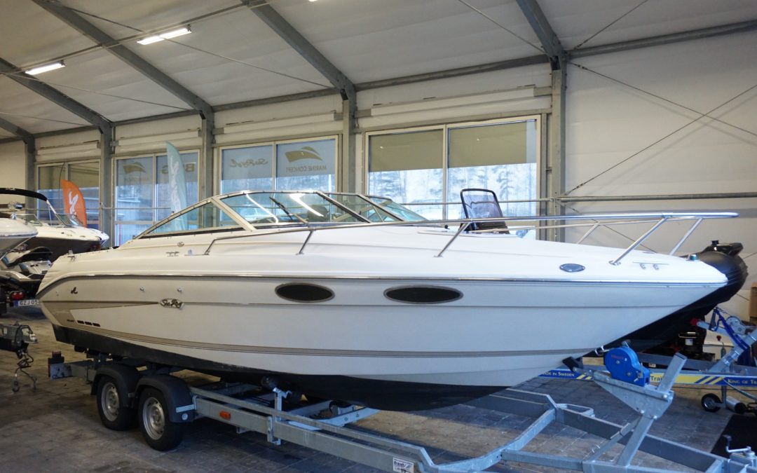 Sea Ray 220 Signature
