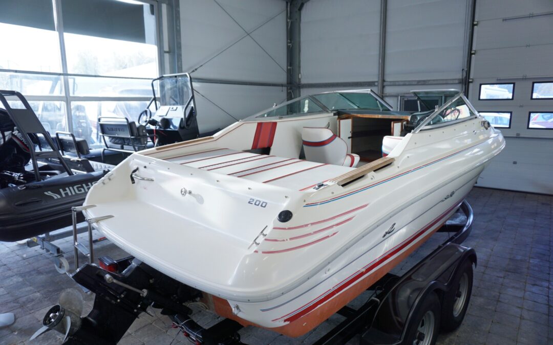 Sea Ray 200 Signature