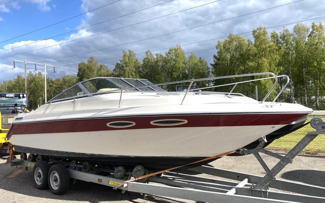 Sea Ray 230 CC