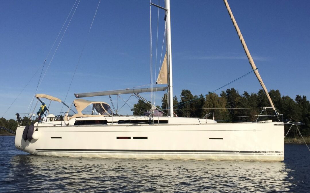 Dufour Grand Large 405