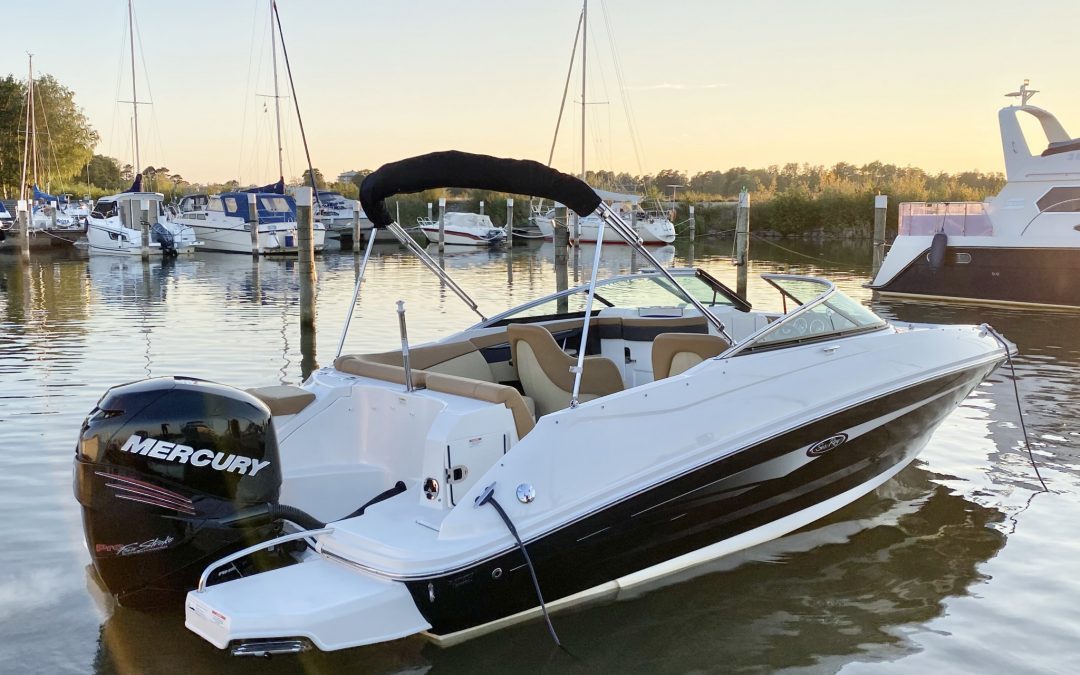 Sea Ray 220 Sundeck OB