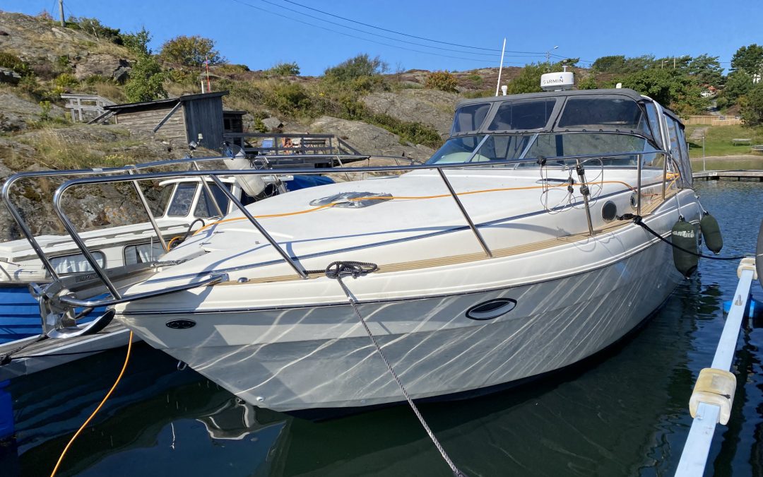 Rinker 342 Fiesta Vee