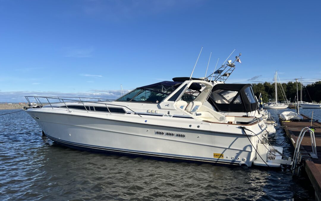Sea Ray 390 Express Cruiser